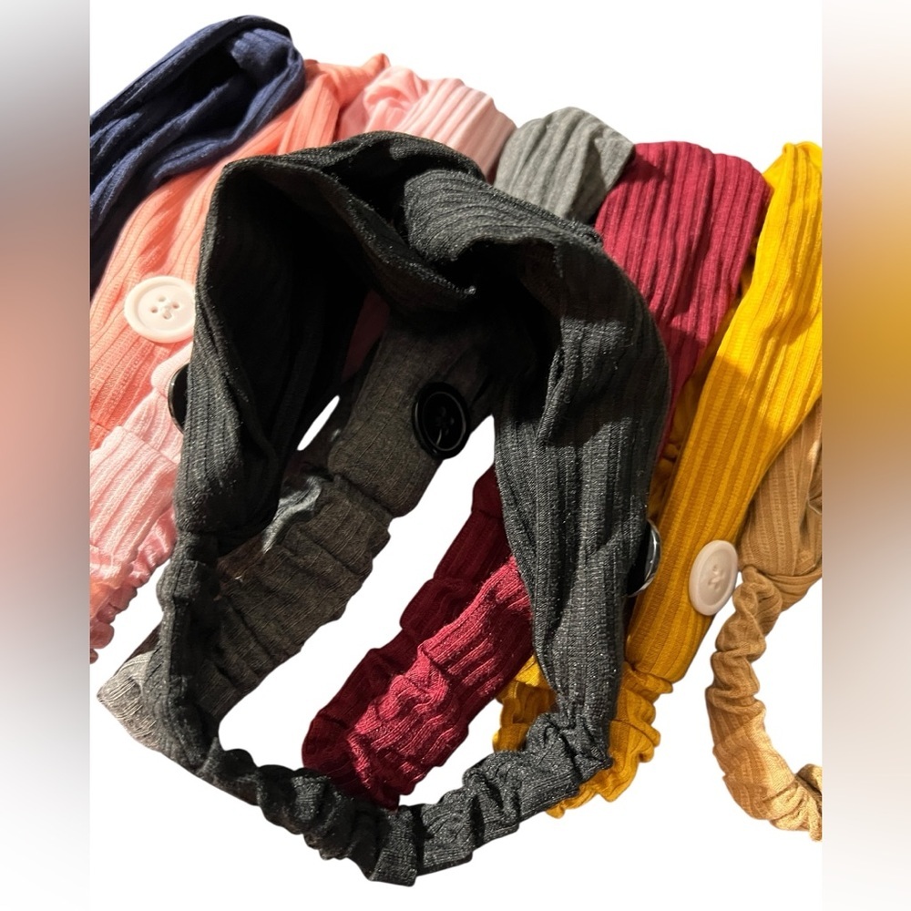 Lot of 10 Crossover Headbands with Buttons - Picture 6 of 6